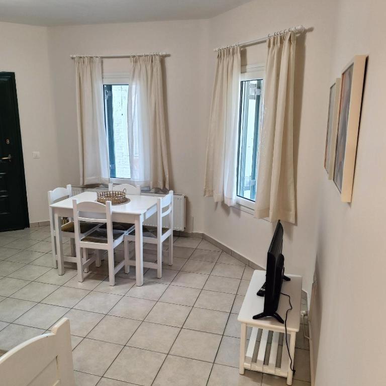 Andros Eco Home ελάχιστη διαμονή 5 βράδια Γαύριο Εξωτερικό φωτογραφία